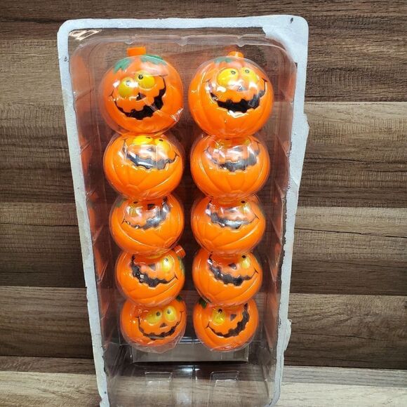 🧡NEW🧡 Set of 10 Plastic Blowmold Pumpkin String Light Covers - Picture 1 of 8